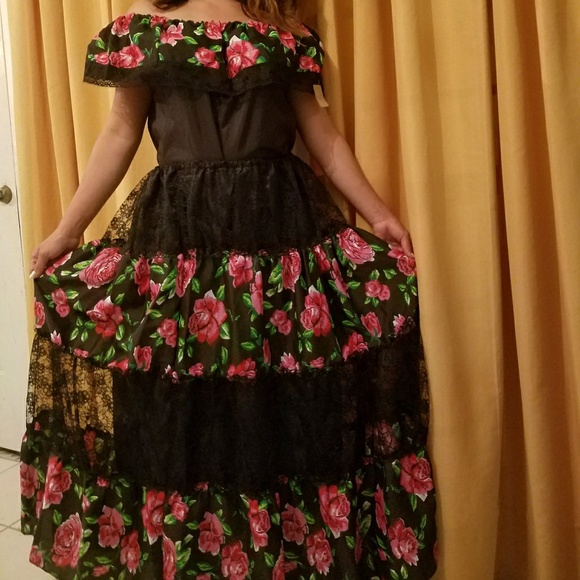 Handmade Dresses & Skirts - Boho/Mexican Top and Full Skirt